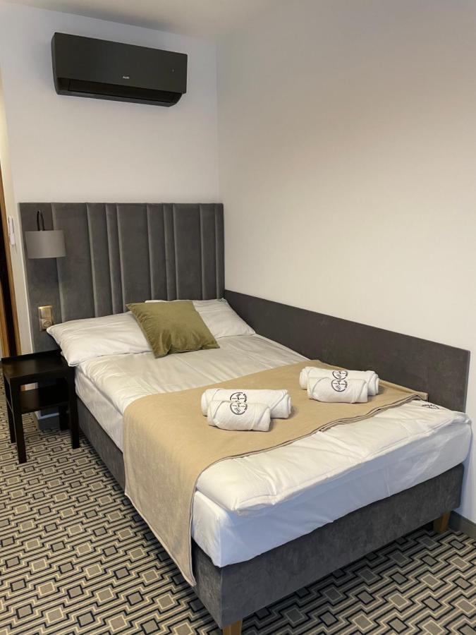 Kwarc Restauracja & Pokoje Hotelowe Susiec Dış mekan fotoğraf