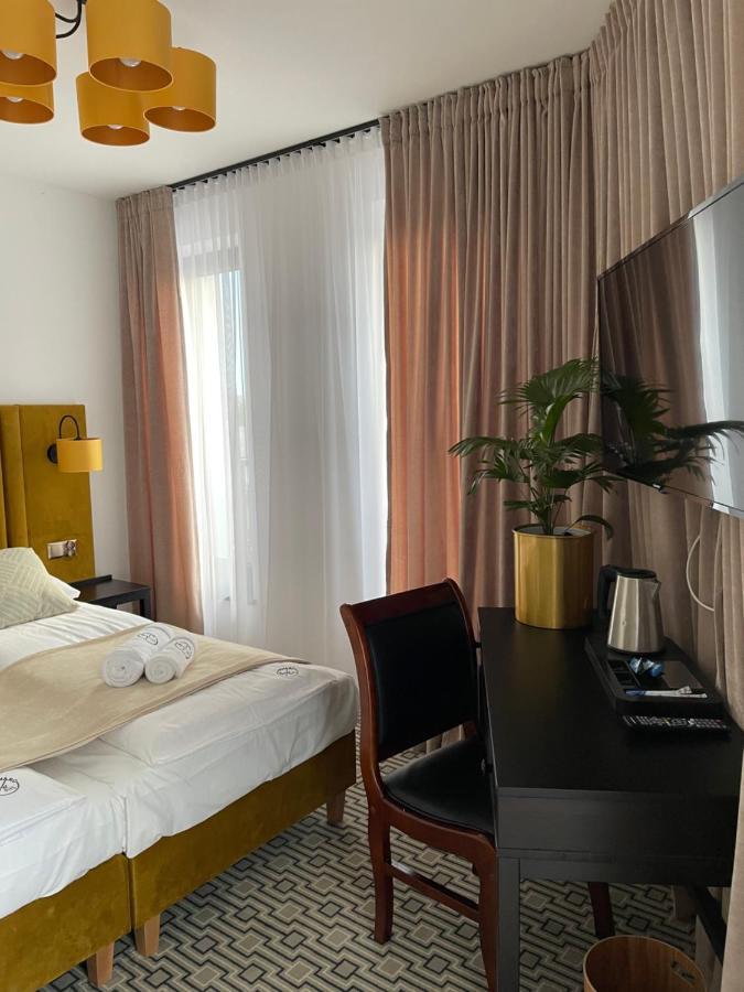 Kwarc Restauracja & Pokoje Hotelowe Susiec Dış mekan fotoğraf