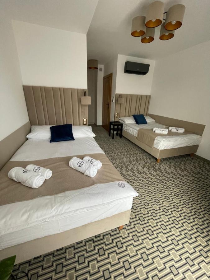 Kwarc Restauracja & Pokoje Hotelowe Susiec Dış mekan fotoğraf